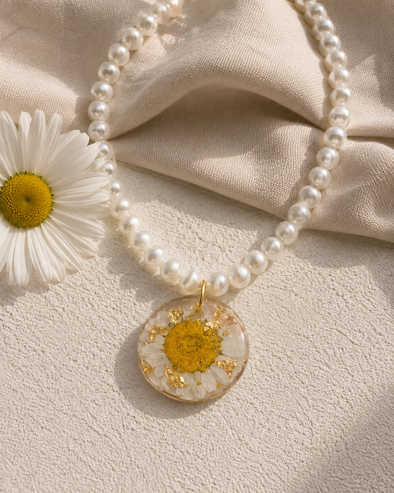 Daisy Pearl Necklace